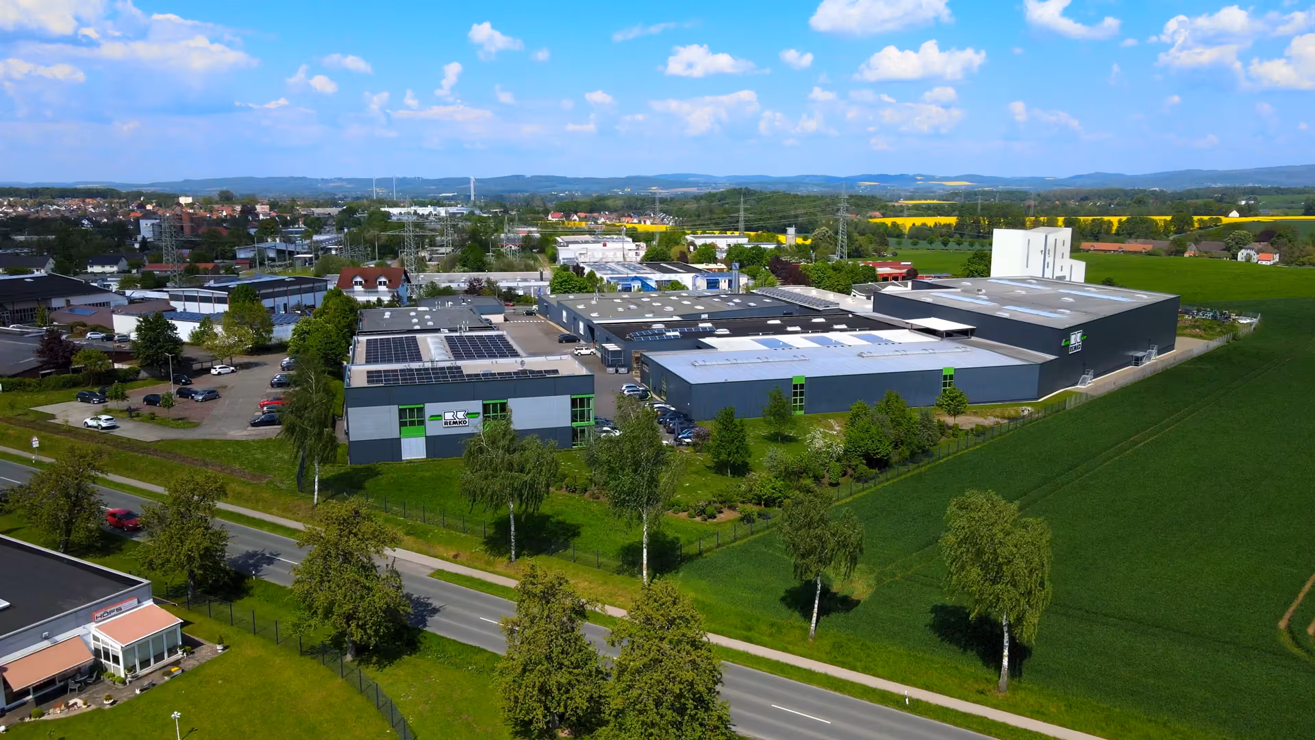Luftaufnahme eines Gewerbegebiets in Ostwestfalen-Lippe.