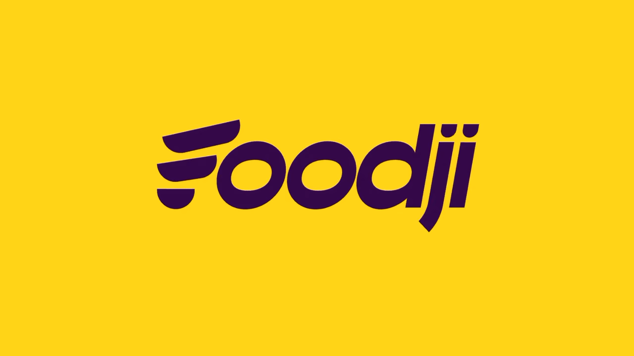 Logo von Foodji auf gelbem Grund.